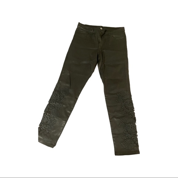 NEW J BRAND BLACK JEANS, S 31, medium waist, stunning details. - Picture 9 of 11